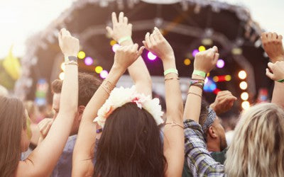 THE BEST FESTIVAL SHOES AND MORE FESTIVAL SURVIVAL HACKS